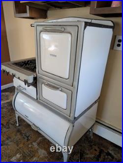 York Antique Freestanding Cooking Stove 2 Burners Enamel White Gray Cast Iron